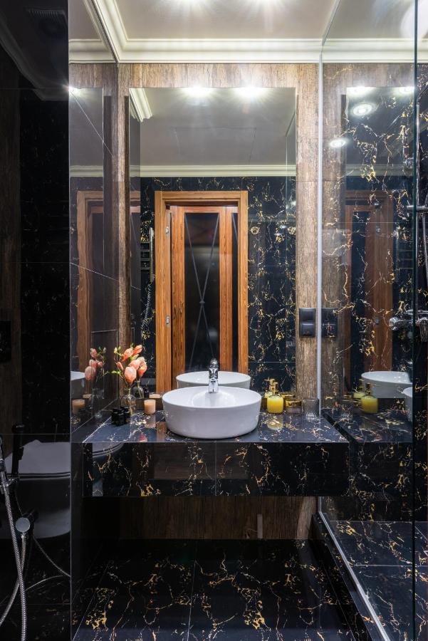 Mr Grey Boutique Hotel Odessa Exterior photo