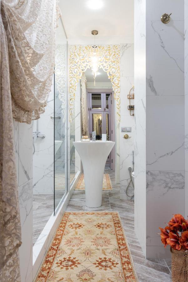 Mr Grey Boutique Hotel Odessa Exterior photo