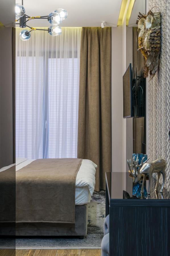 Mr Grey Boutique Hotel Odessa Exterior photo